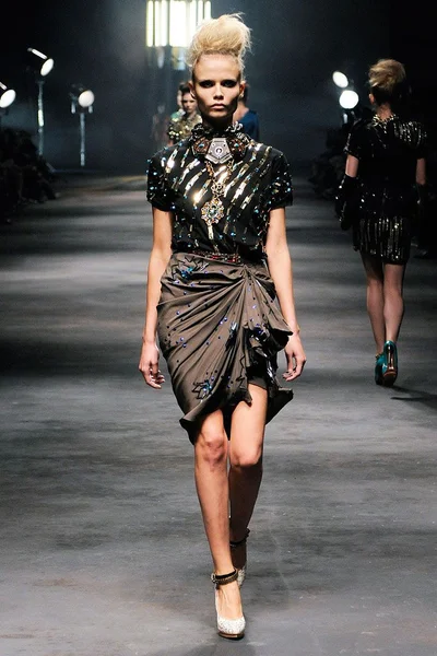 Look 47